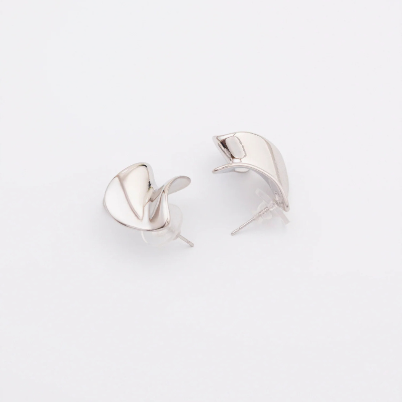 Modern Twisted Knot Studs